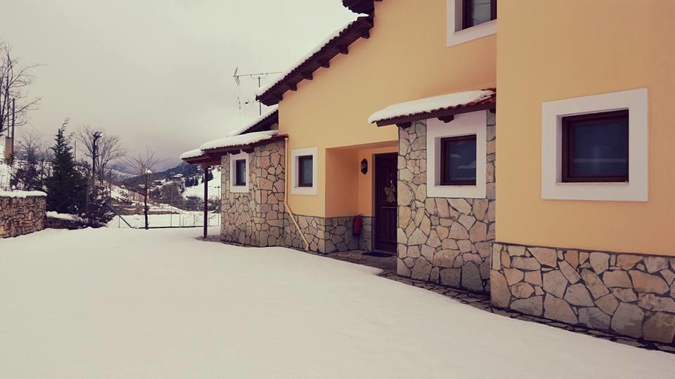 Guesthouse Mouses Kalavryta Extérieur photo