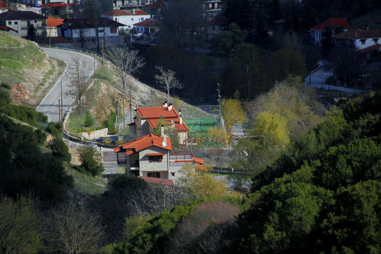Guesthouse Mouses Kalavryta Extérieur photo