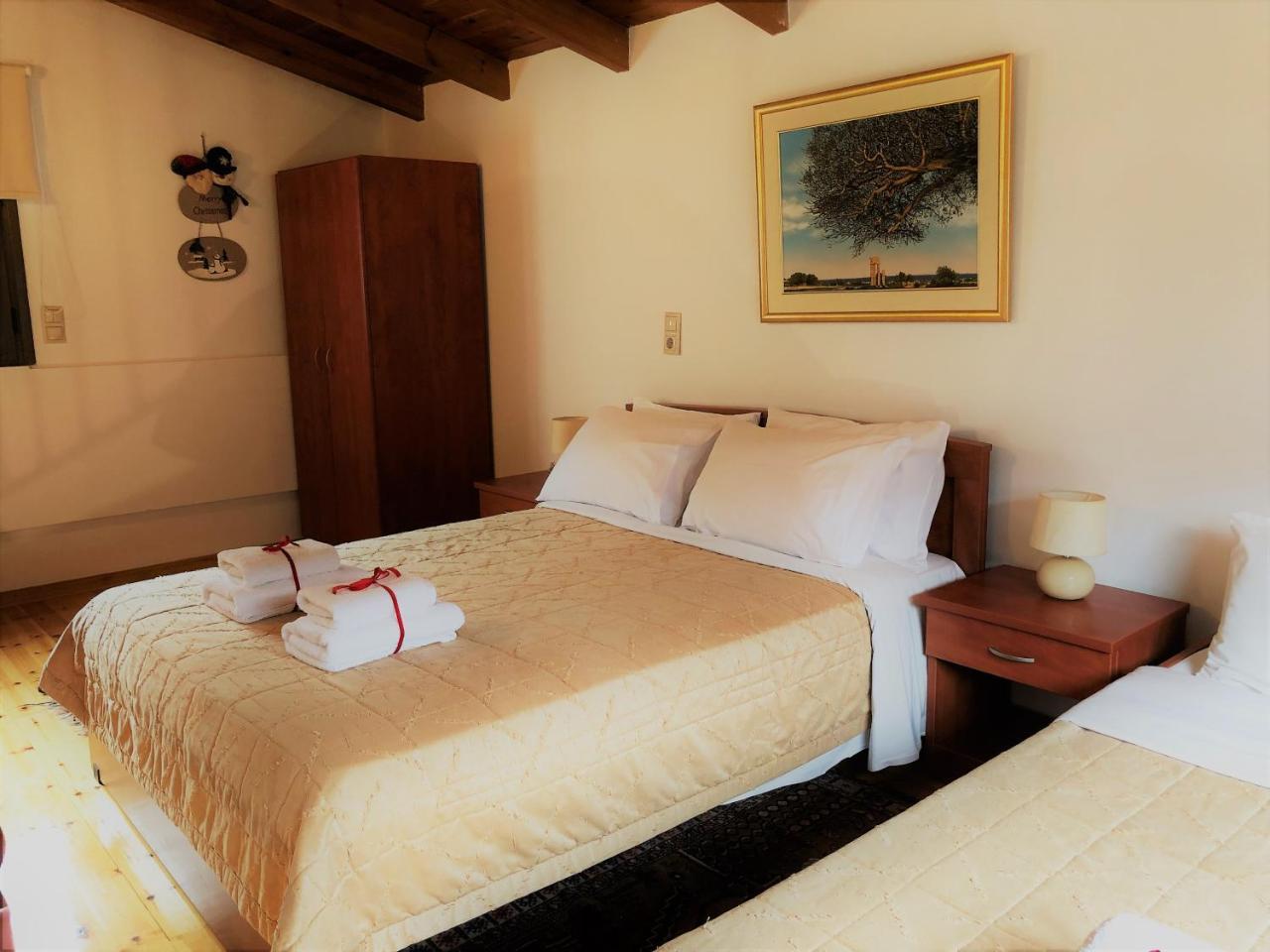 Guesthouse Mouses Kalavryta Extérieur photo